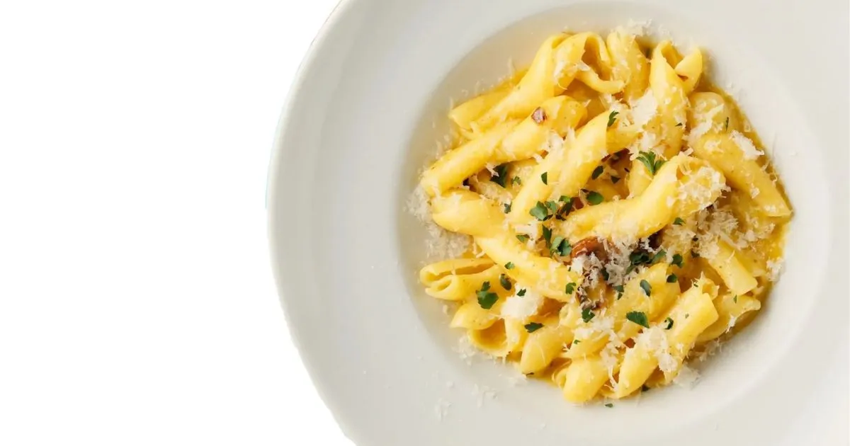 カルボナーラ背景白